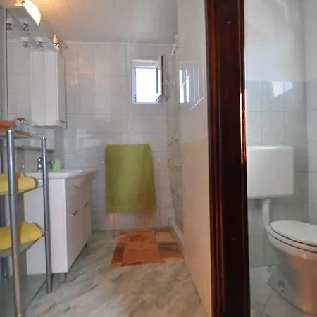 In - Island Krk 35824