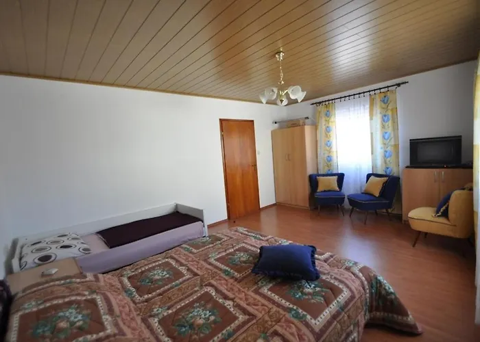 In - Island Krk 35824 Apartman *